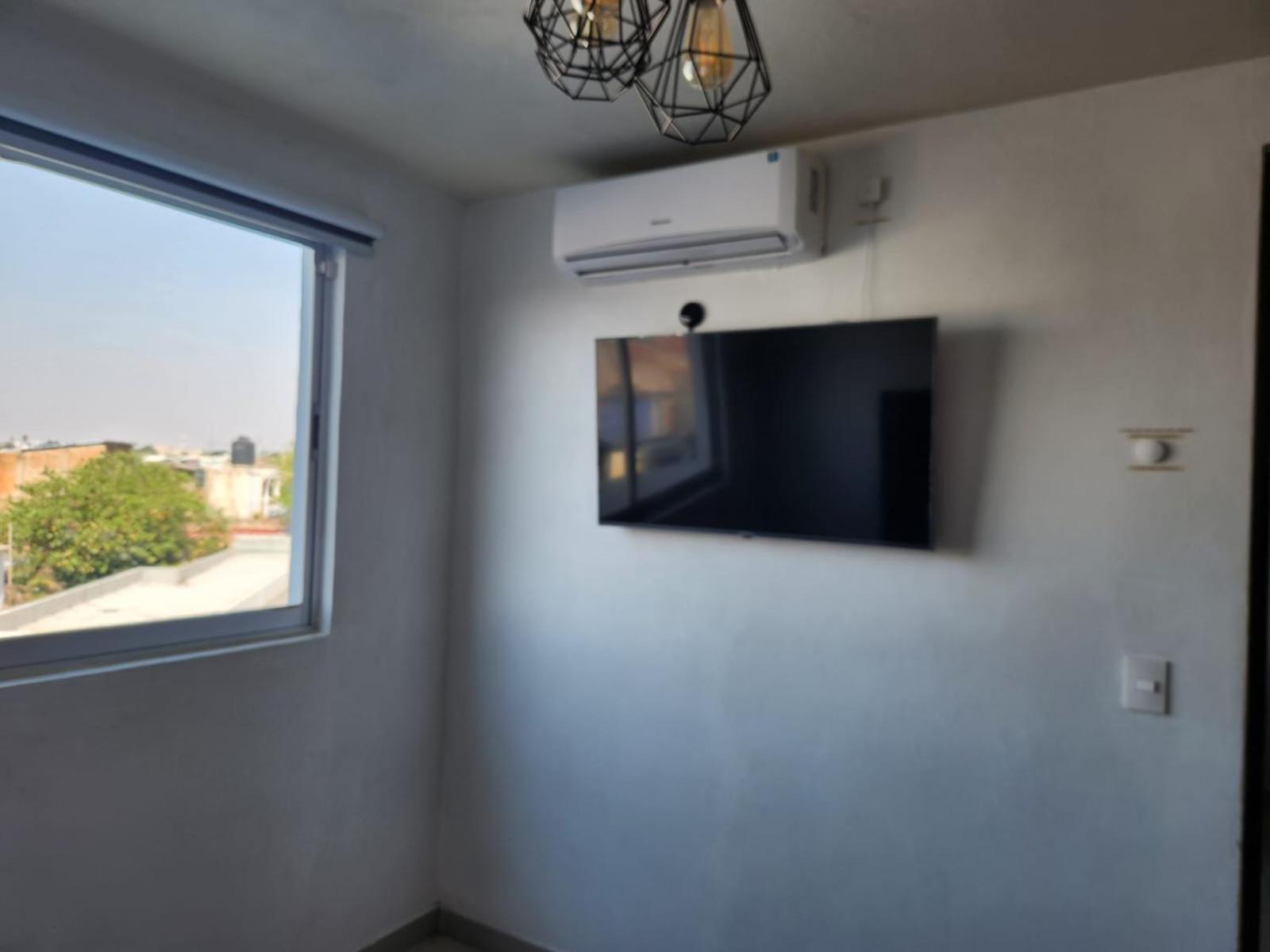 Апартаменты Departamento Nuevo Y Centrico Con Ambiente Familiar En Гвадалахара Экстерьер фото